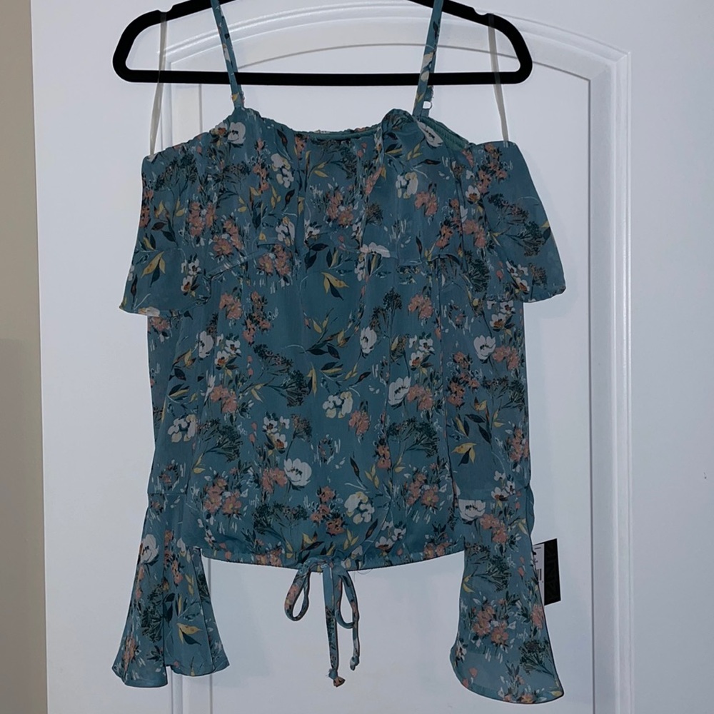 NWT iz byer floral blouse